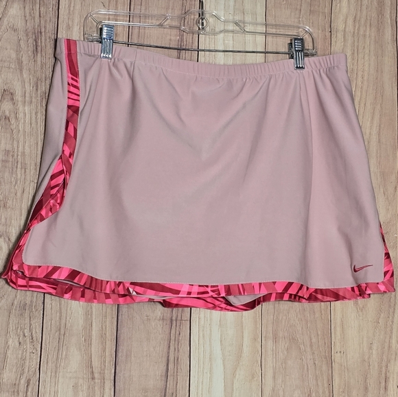 Nike Fit Dry Fully Lined Tennis Skirt  Women's Size X-Large 16-18 Skort - Picture 3 of 7
